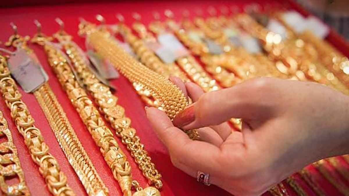 Golden glow fades: Thailand’s gold prices take a baht-tle dive