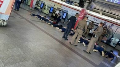 Vocational student brawl disrupts Bangkok train commuters (video)