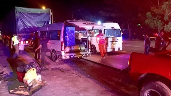 Van collides with truck, injuring multiple passengers in Thailand