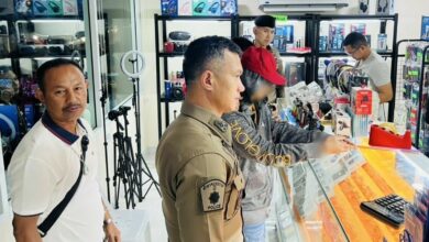 Phuket police arrest ‘Red Hat Robber’ chef in phone shop heist