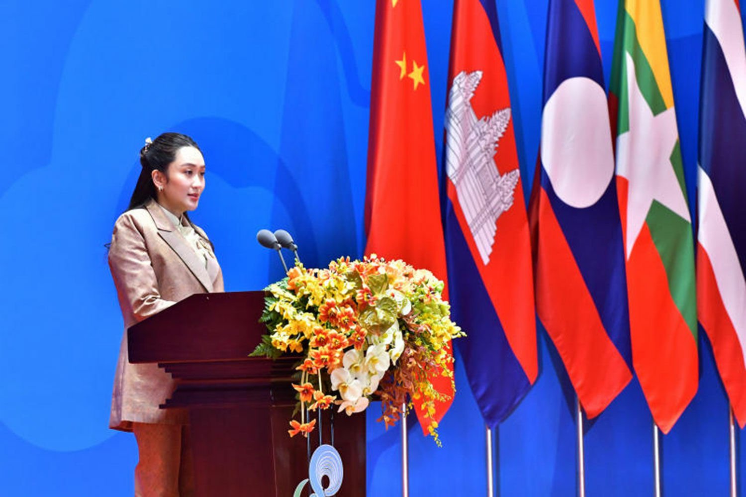 Thai PM unveils 3Cs strategy to boost Greater Mekong Subregion