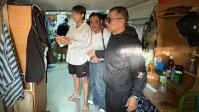 Bangkok police nab suspects in tourist robbery with steak knife | Thaiger