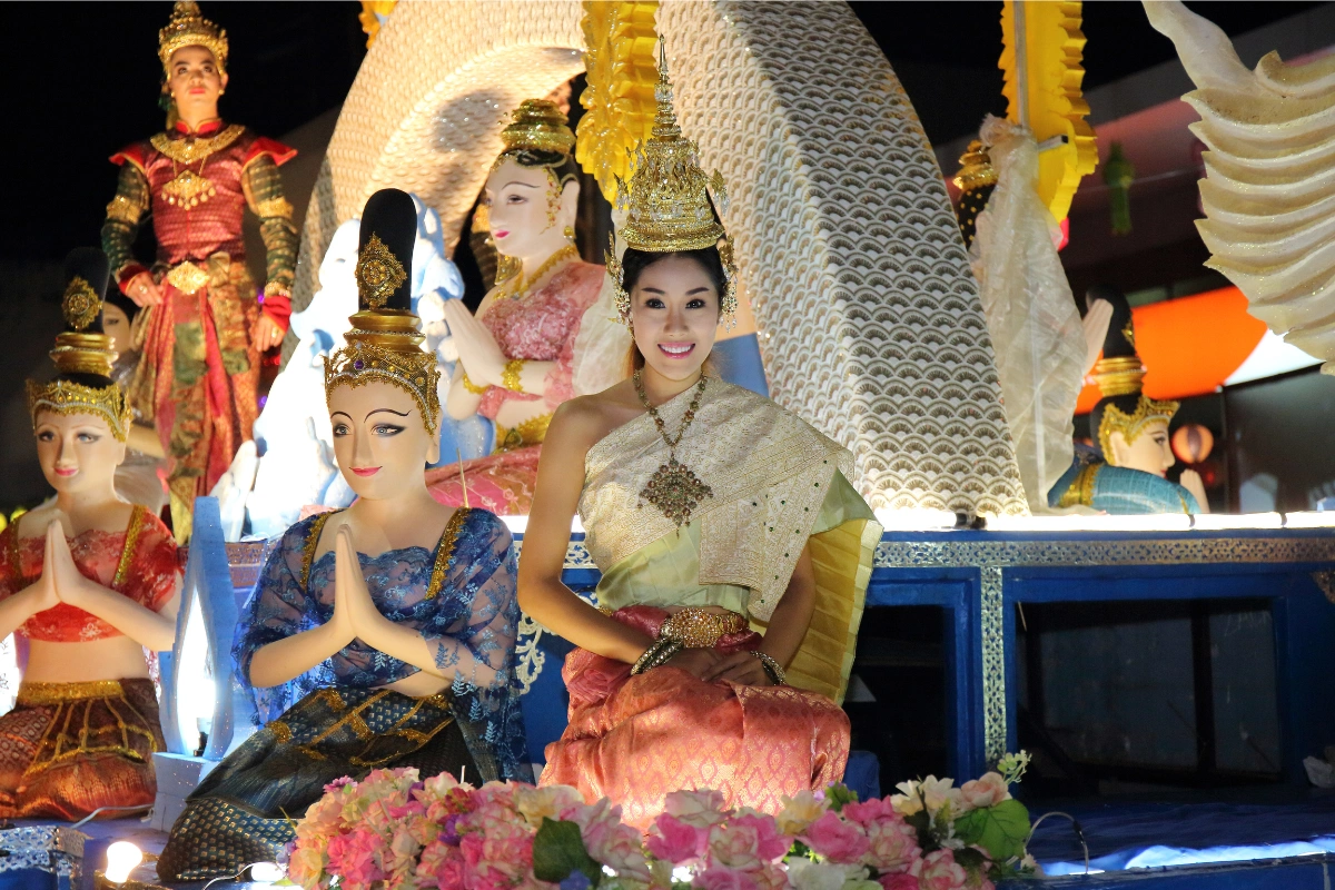 Parades during Loy Krathong in Chiang Mai