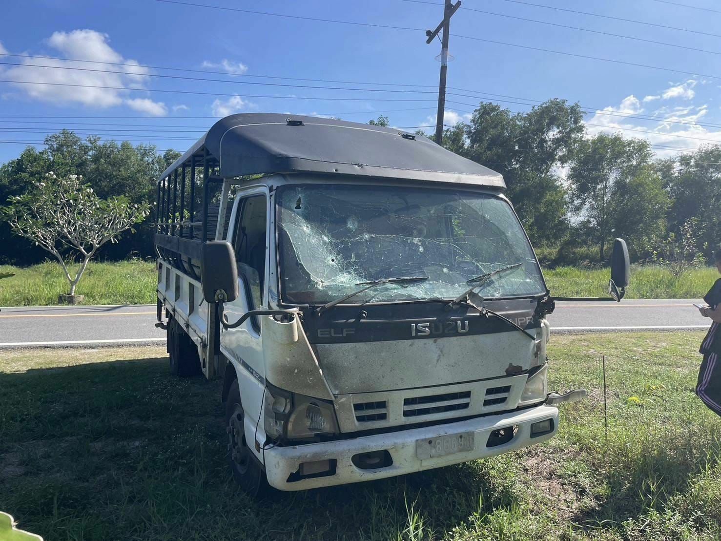 Motorbike bomb attack injures five police officers in Pattani