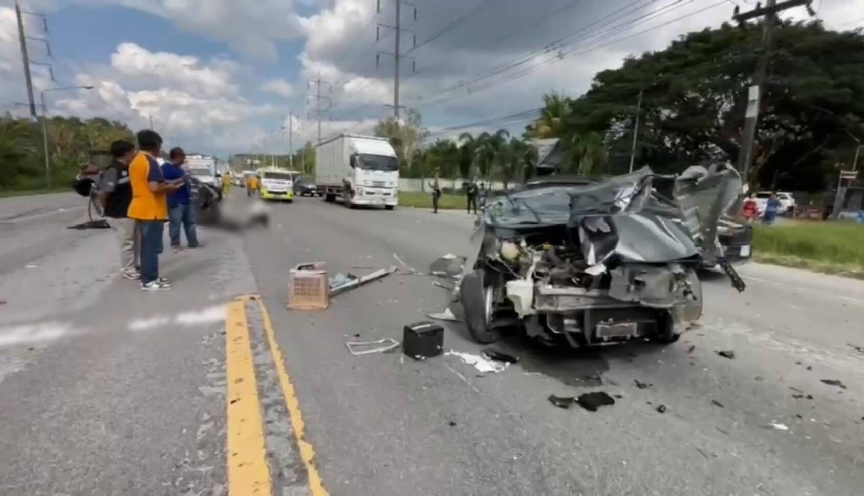 Tragic road accident claims two lives in Rayong