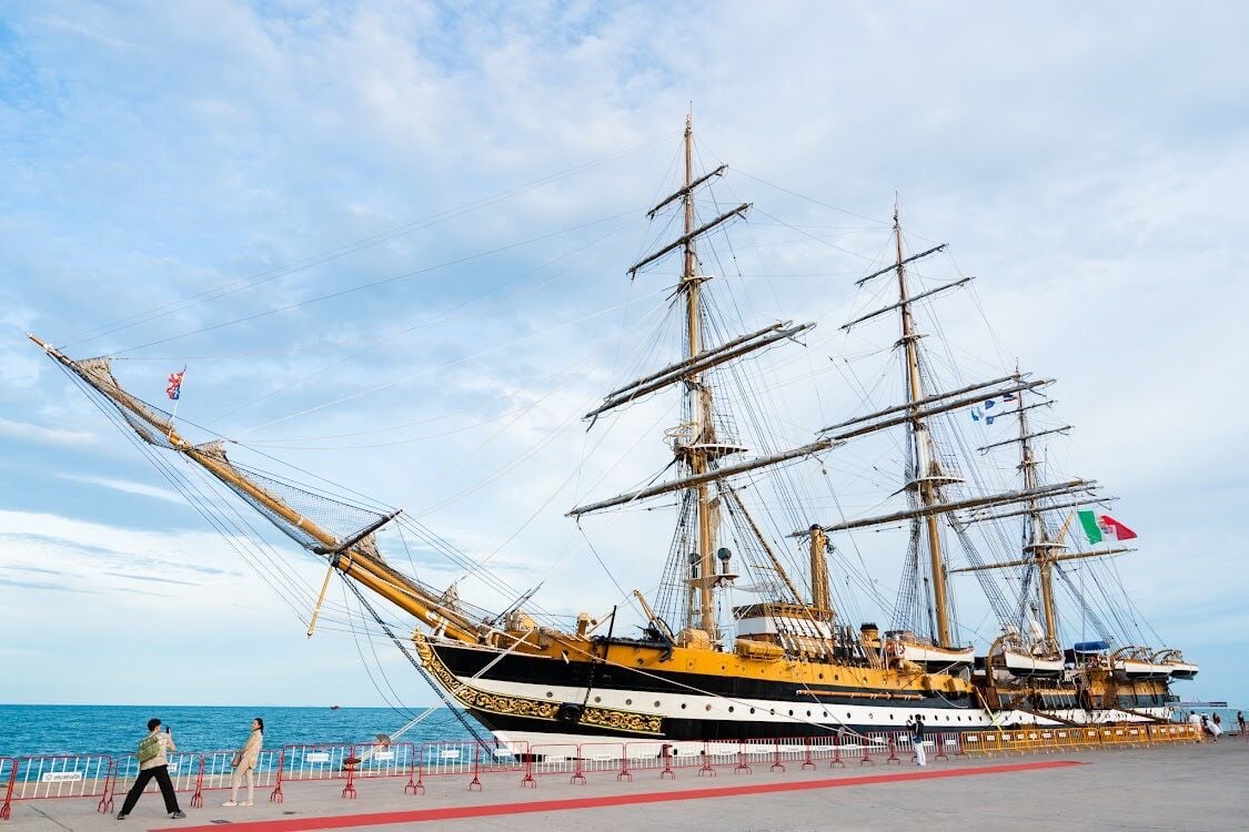 Anchoring history: Amerigo Vespucci makes waves in Phuket