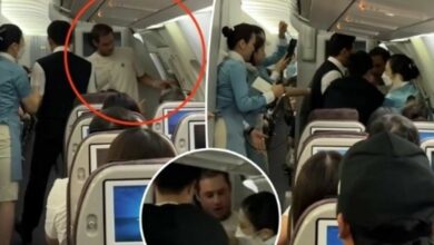 Passenger tries to open plane door on Bangkok-South Korea flight | Thaiger