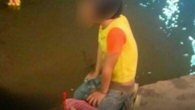 Girl rescued from water at Loy Krathong festival in West Thailand