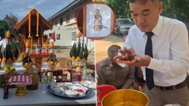 Police in Uthai Thani build new shrine after lottery wins