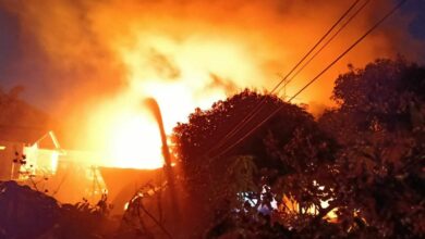 Devastating fire in Suphan Buri destroys two homes after explosions