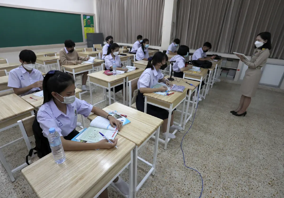 Thailand launches policy for students to earn while studying