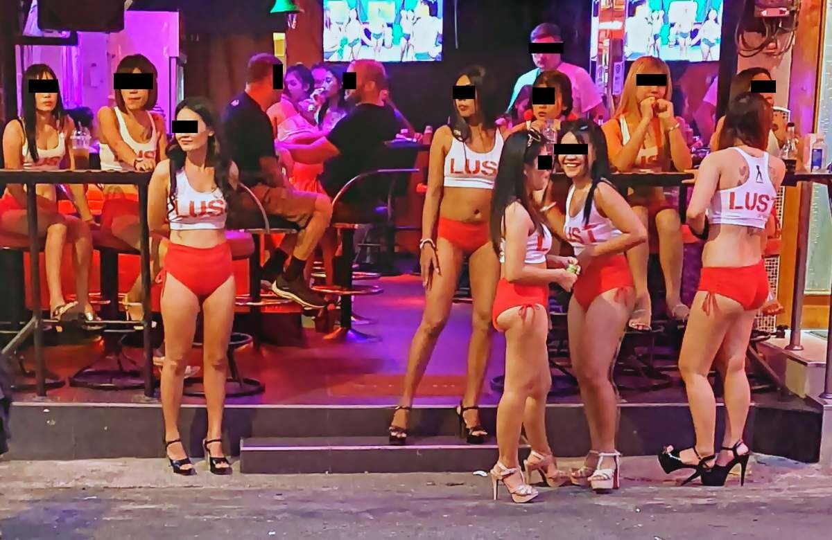 Missing teen reunited with mother after found in Pattaya girlie bar