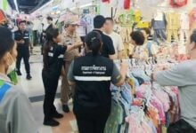 Seven arrested in Bangkok market immigration crackdown | Thaiger