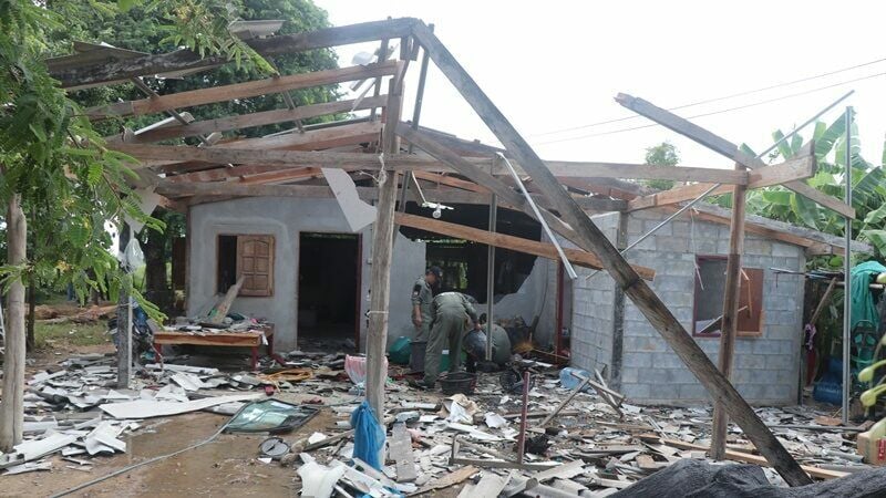 Explosion in Suphan Buri leaves family injured, home destroyed