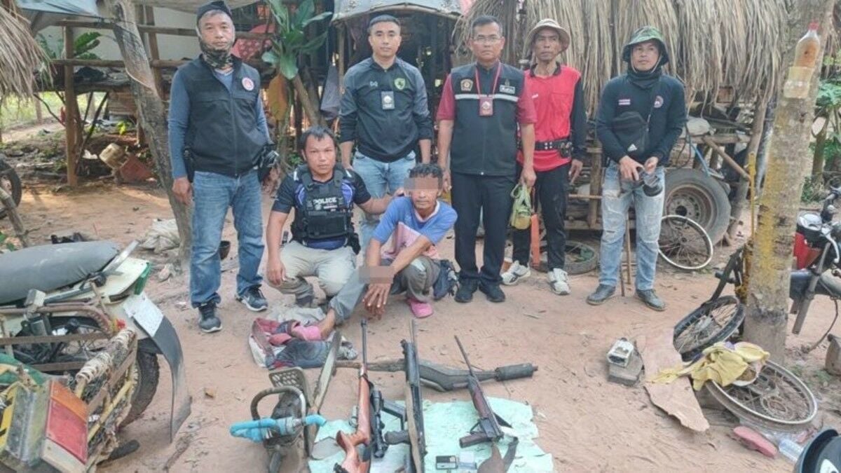 Police arrest Sisaket man for firearms and drugs possession