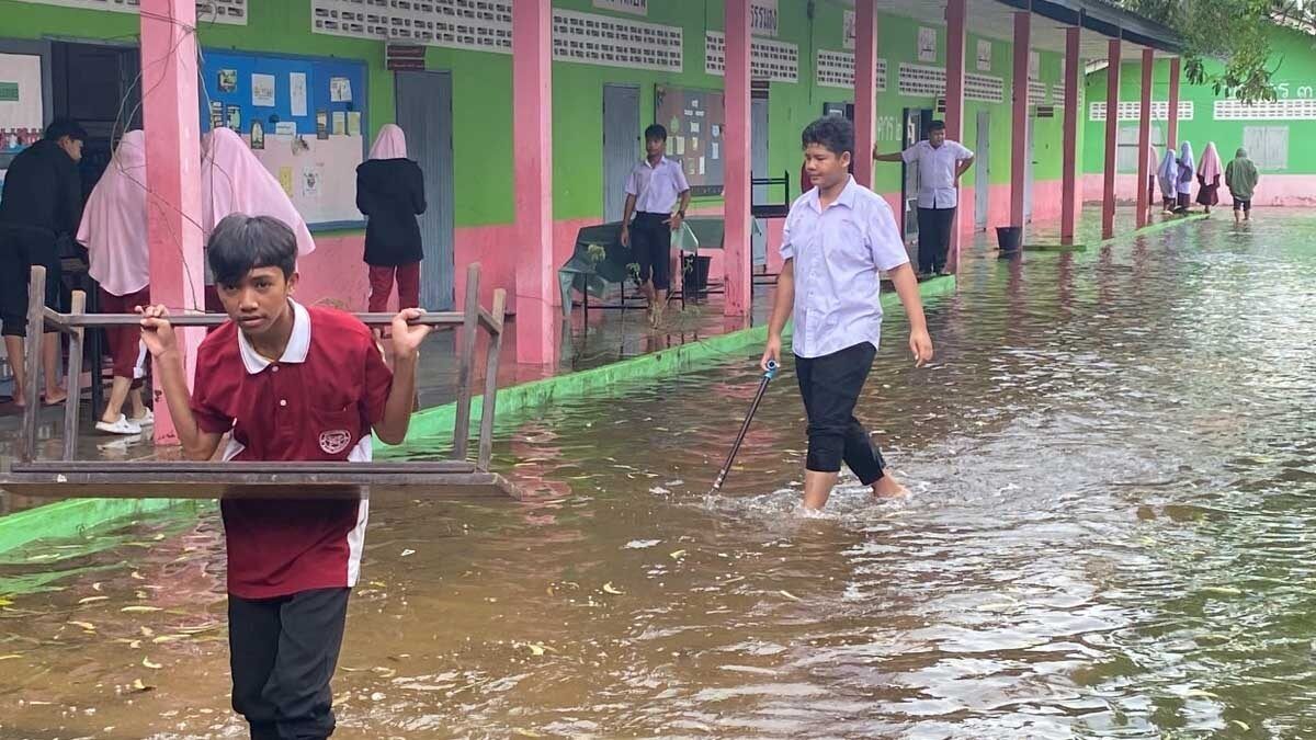 Thailand ‘rains’ on its own parade as monsoons threaten