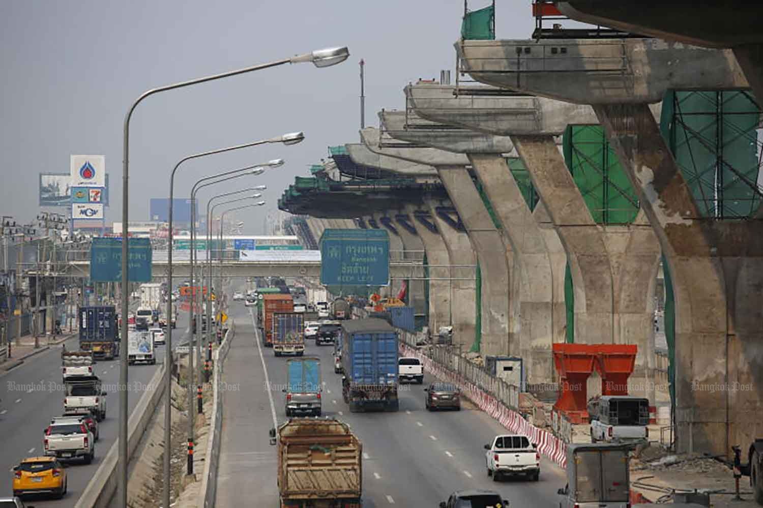 Rama II roadwork delay: Commuters stuck in traffic jam of frustration