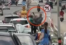 Road clash in Nonthaburi escalates with sword-wielding driver