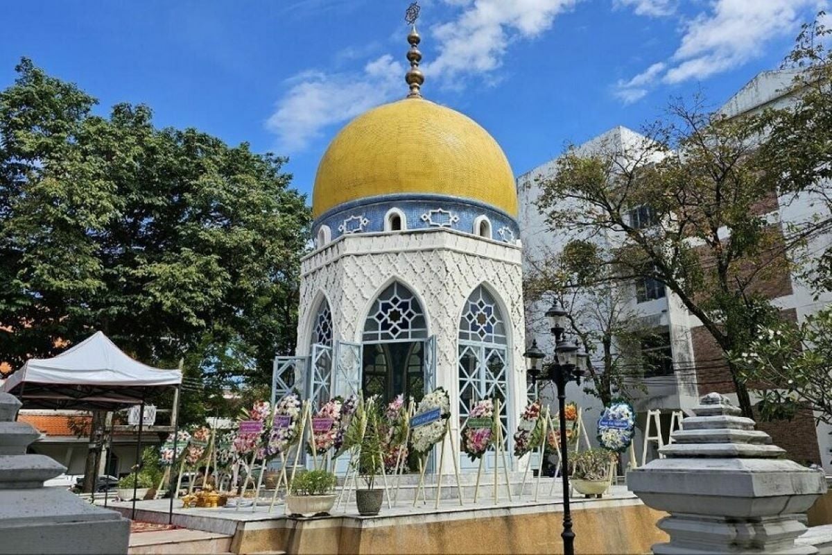 Ceremony in Siam’s old capital celebrates historic Iranian scholar