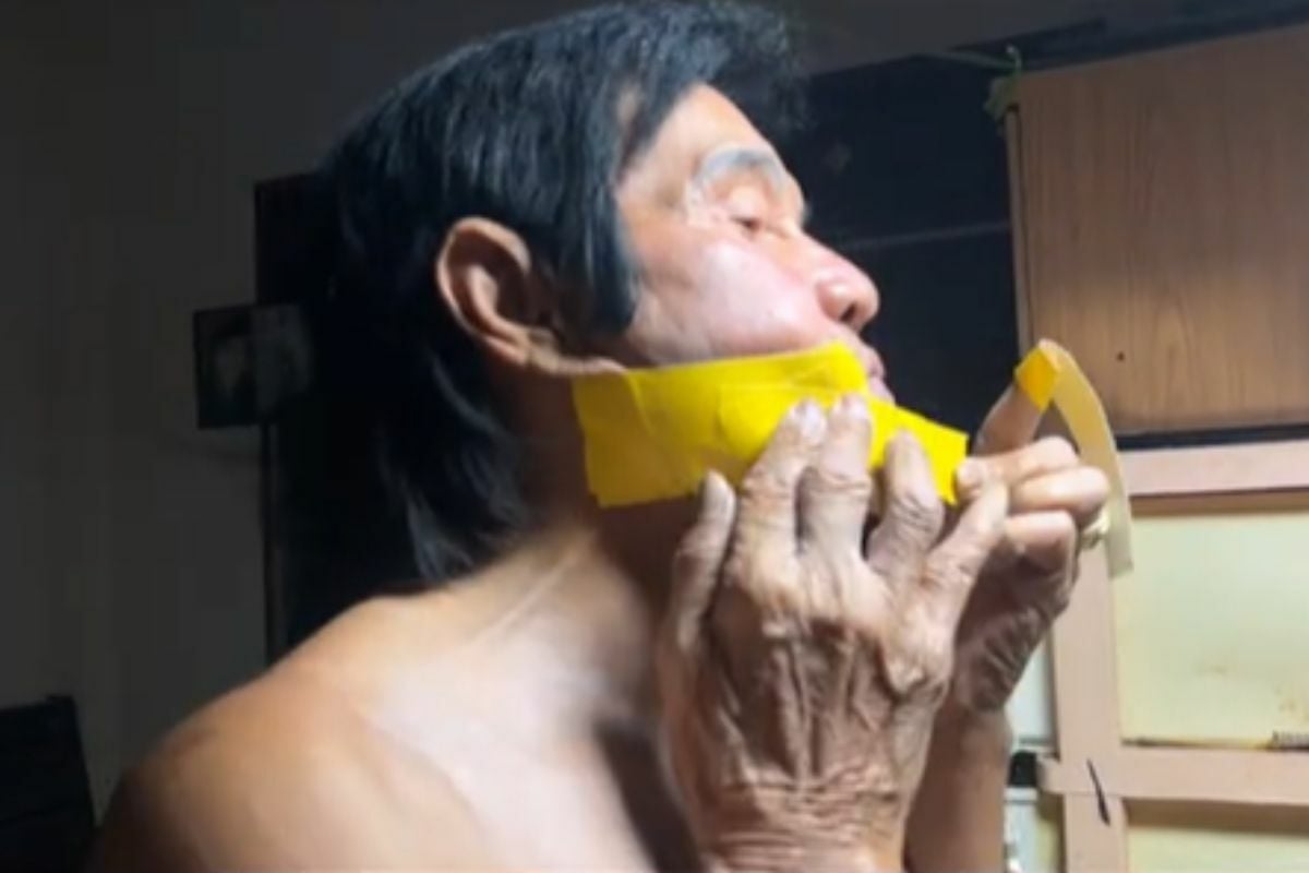 Elvis Thailand tips for firm face with duct tape