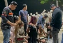 Thai tourist police arrest 20 foreign sex workers on Pattaya Beach