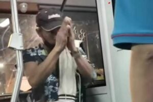 Thai woman confronts bus pervert after third sexual assault (video)