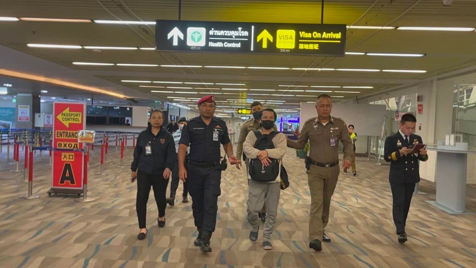 Chinese murder suspect caught at Phuket Airport