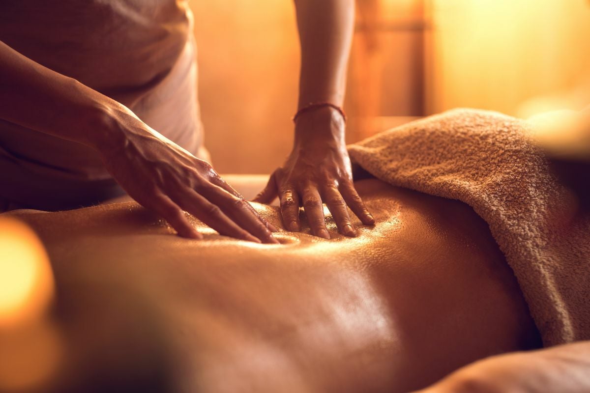 Thai oil massage