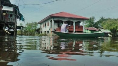 Severe floods persist in Narathiwat after Kolok River overflows