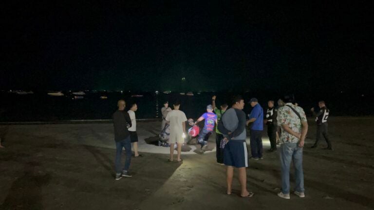 Russian tourist drowns at Pattaya Beach, CPR efforts fail