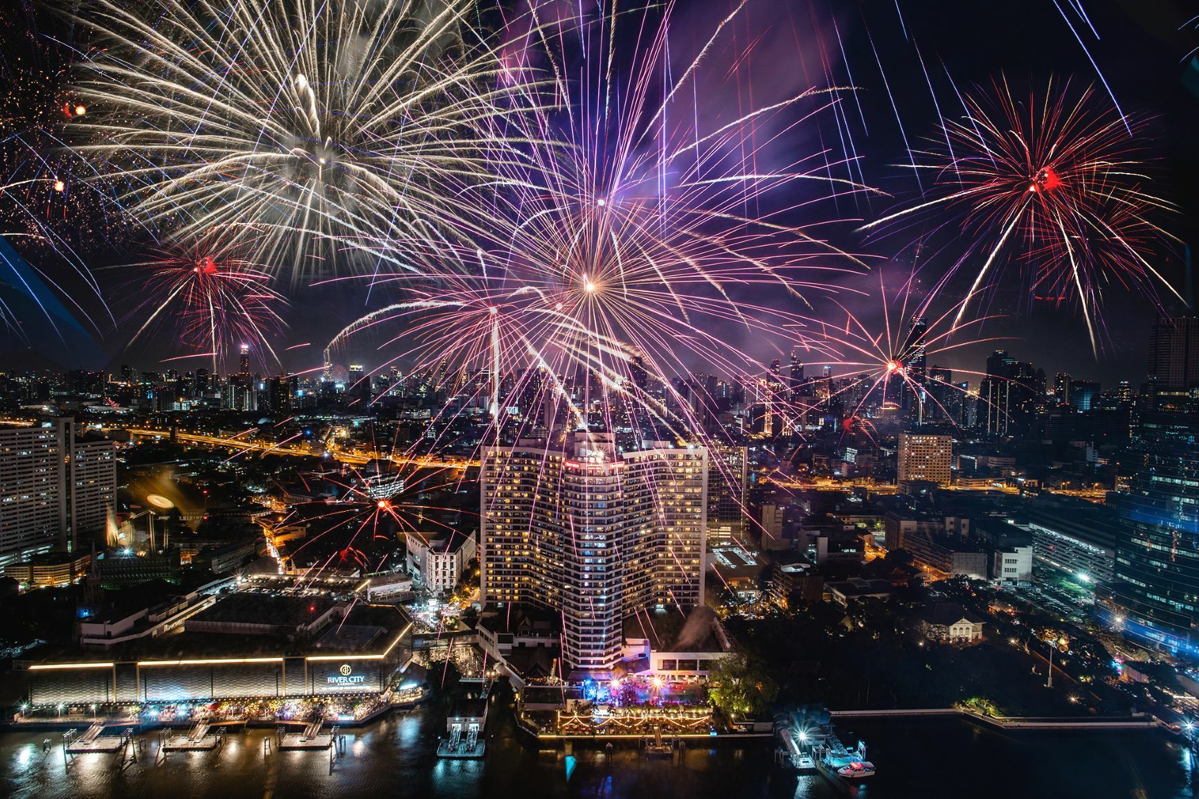 Royal Orchid Sheraton brings extravagant New Year’s Eve celebration to Bangkok