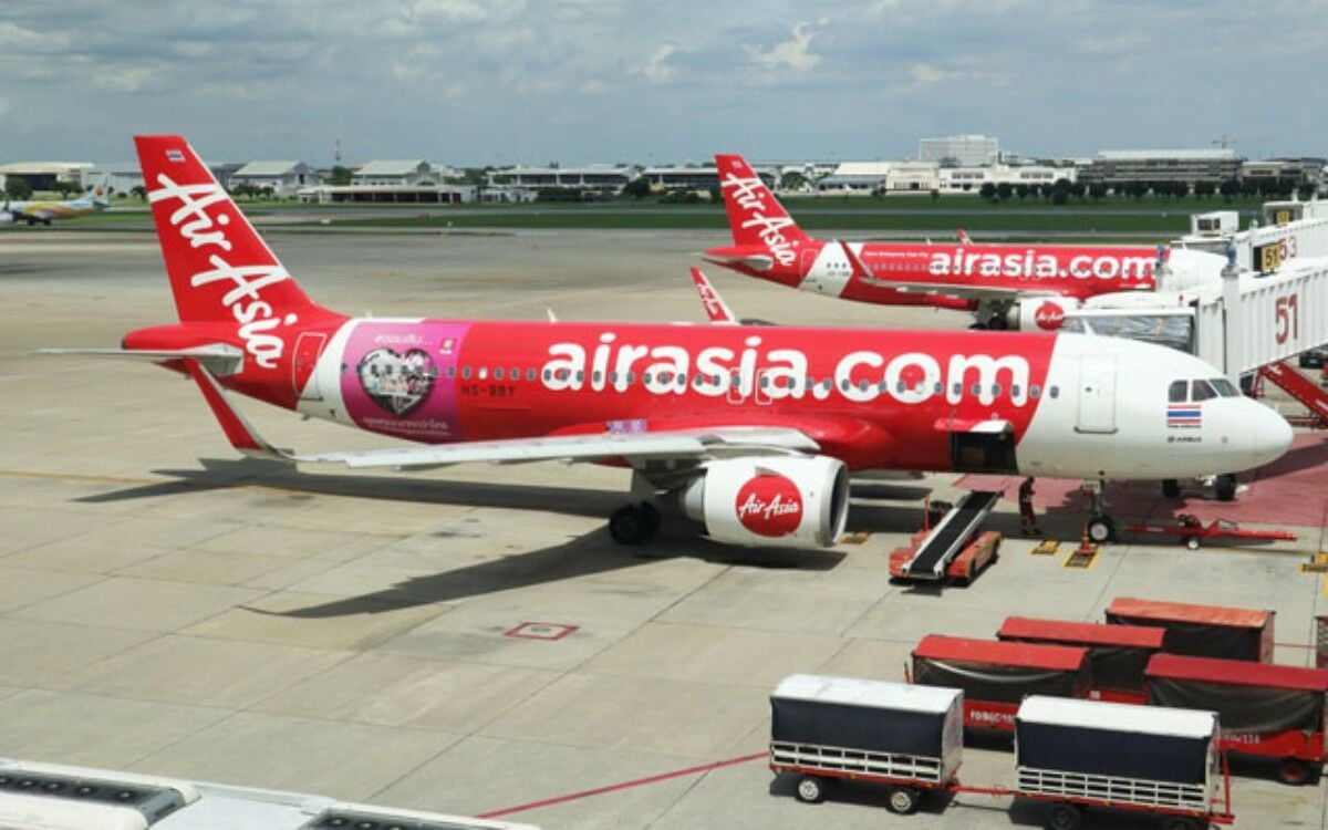 AirAsia refund fury: Passengers affected by booking glitch