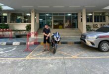 Three arrested for dangerous big bike stunts on Bangkok road | Thaiger