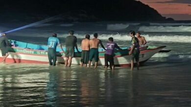 Tourist boat capsizes off Koh Phangan, Korean national missing