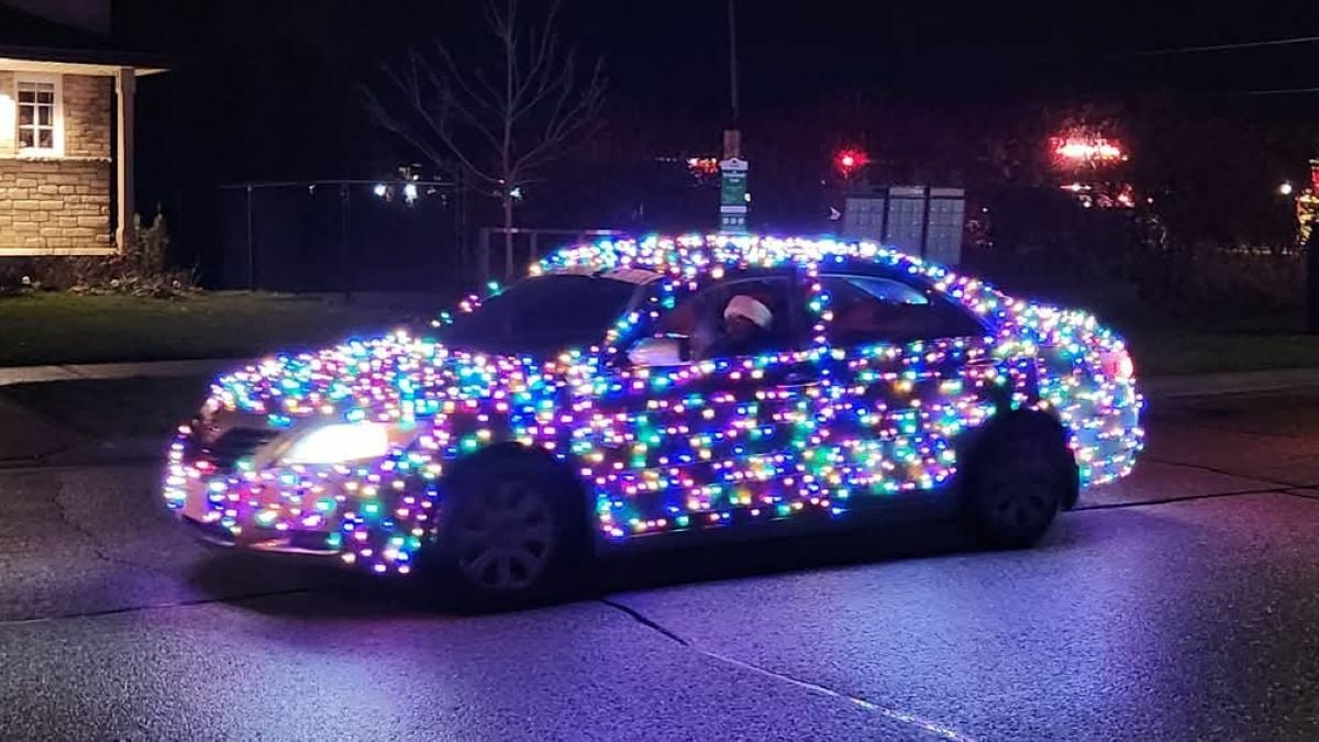 Police warn against vehicle decorations during holiday season