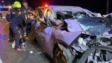 Electric car smashes into sugarcane truck in Khon Kaen