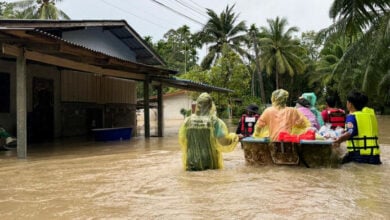 Deadly floods hit Surat Thani and Nakhon Si Thammarat