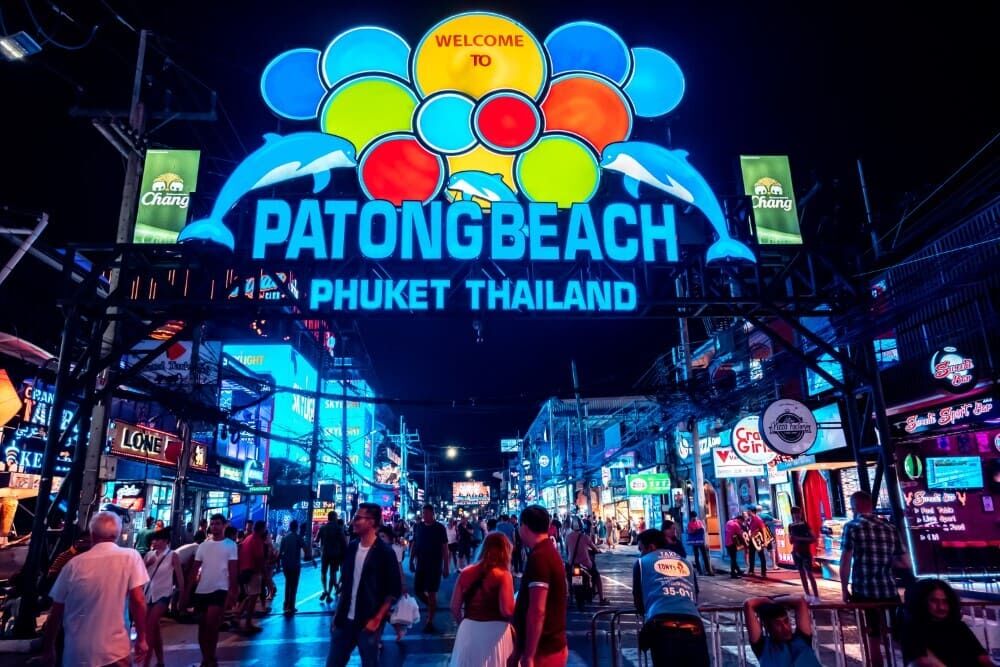 Phuket Parade: Carnival Rolls Out Beach Carpet For Tourists (video ...