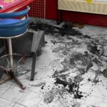 Gold shop owner stabbed during heist in Phra Pradaeng Market | Thaiger