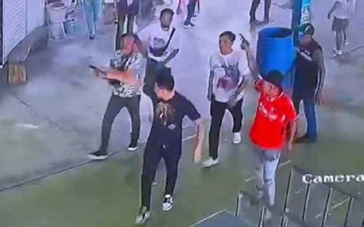 Shots fired at cockfighting arena after million baht bet (video)