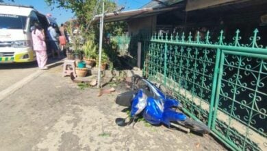 Man dies in motorcycle crash with roadside bin, daughter devastated | Thaiger