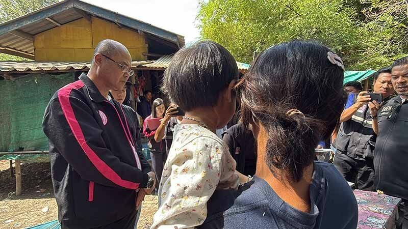 Girls abandoned by drug-addicted parents in Chachoengsao | News by Thaiger