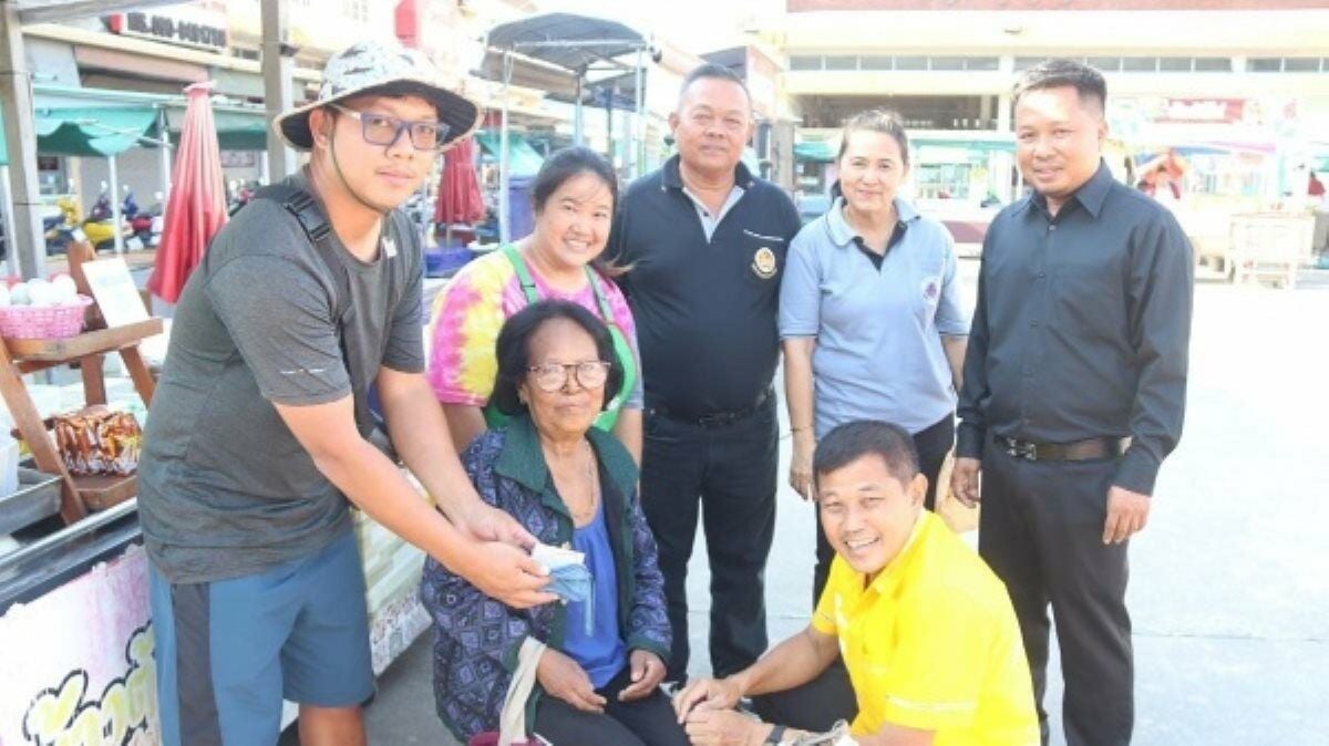 Good Samaritan returns lost wallet with 12,860 baht