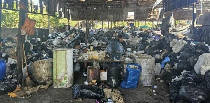 Bangkok police arrest scrap shop owners for pollution offences