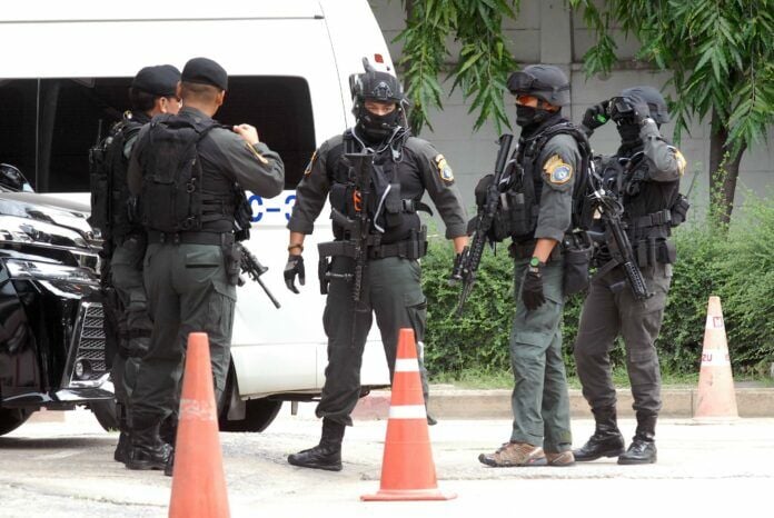 Prachin Buri police raid five sites in mafia crackdown | News by Thaiger