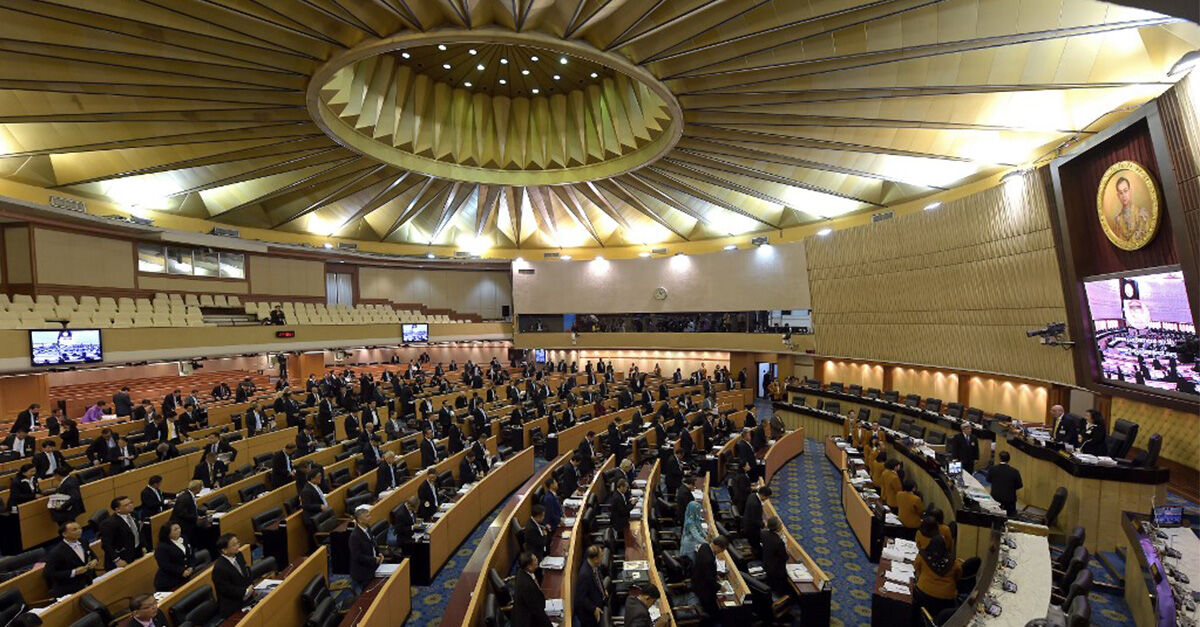 Senate to vote on divisive referendum double-majority rule | News by Thaiger