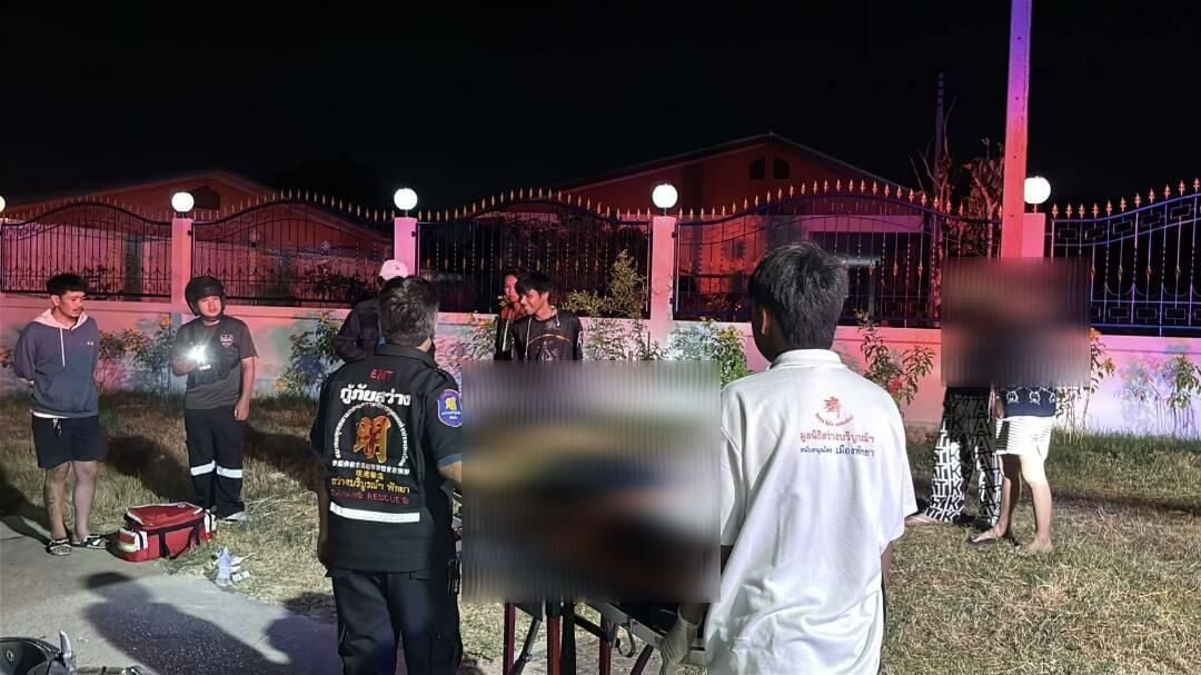 Drunk motorcyclist crashes into Honda bike in Pattaya, 2 injured | News by Thaiger