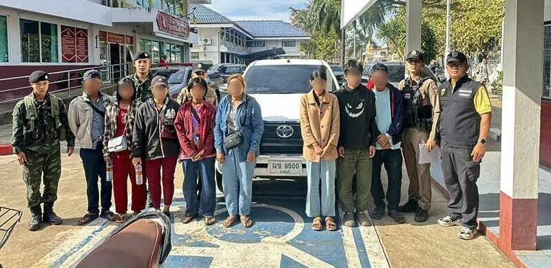 Thai police intercept pickup with illegal Burmese migrants