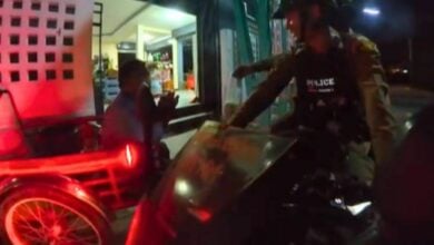 Thai police deliver justice… and noodles to drunken diner