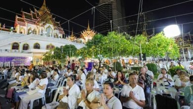 New beginnings: Millions in Thailand join new year prayers